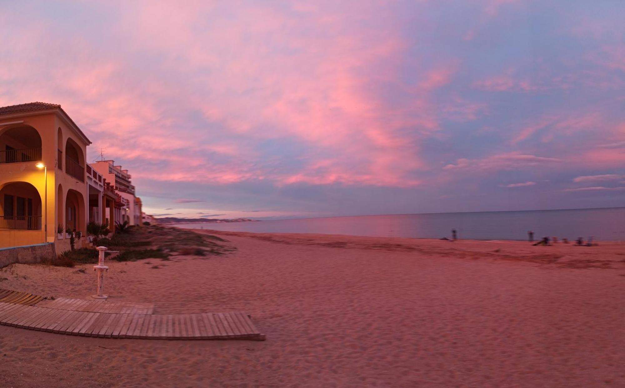 Sunset Room At Front Beach - Habitacion En La Playa Piso Privado Tavernes de Valldigna Exteriér fotografie